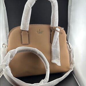 Kate Spade Cameron Street Lottie Medium Crossbody in Cashew Butter